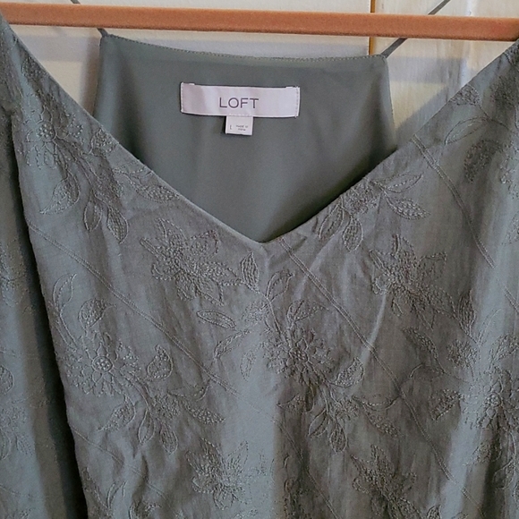 Loft top - Picture 2 of 3